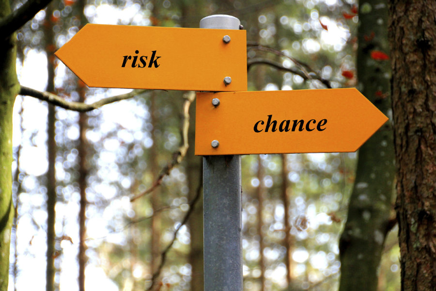 900_risk_sign.jpg