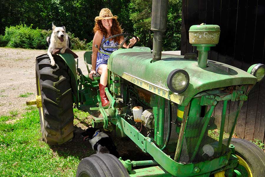 Vickey Russell gave up city life to become a shepherd